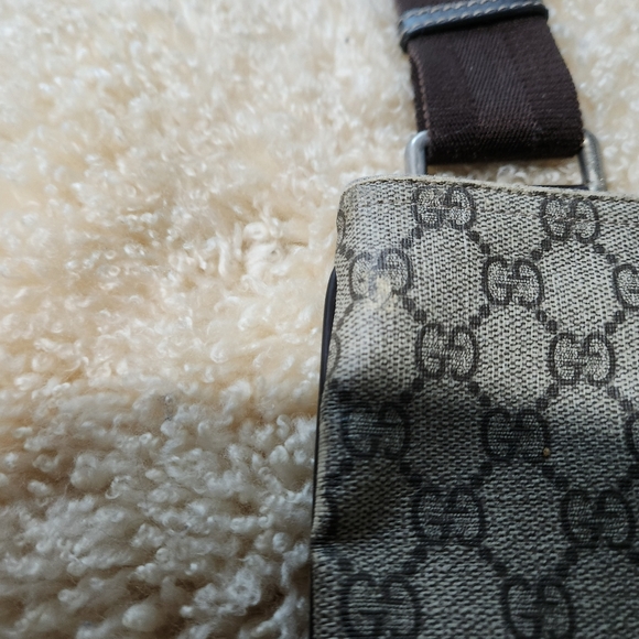 Gucci Vintage Supreme Crossbody Bag